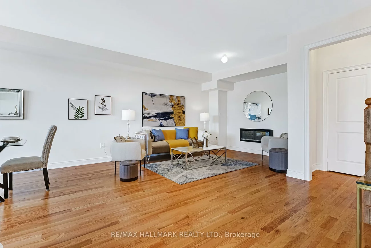 11, Tennant, Vellore Village, Vaughan