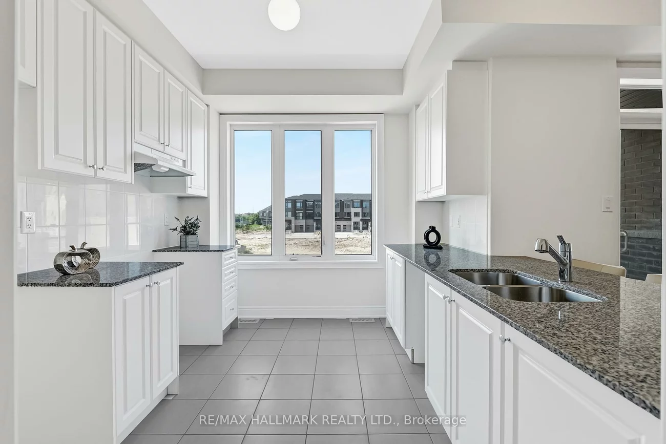 11, Tennant, Vellore Village, Vaughan