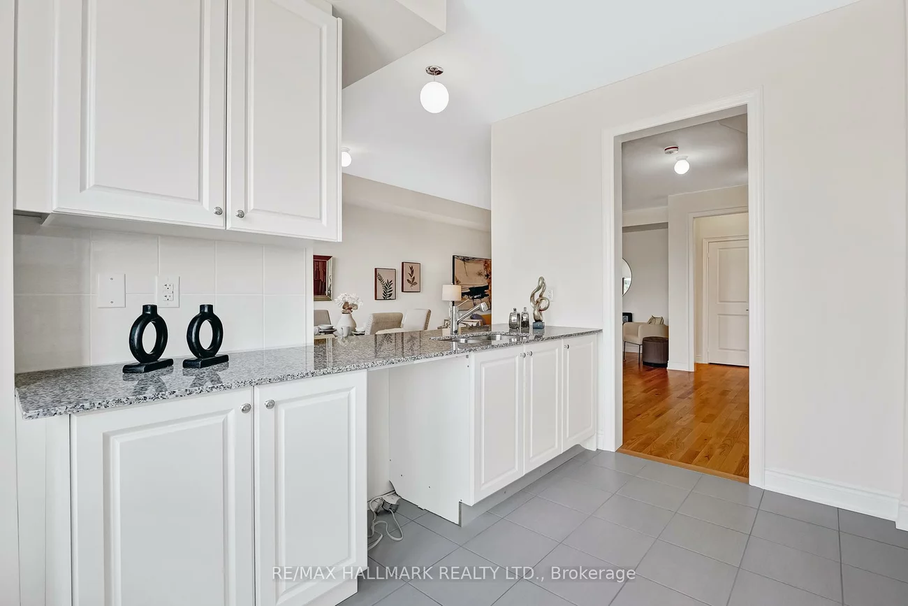 11, Tennant, Vellore Village, Vaughan