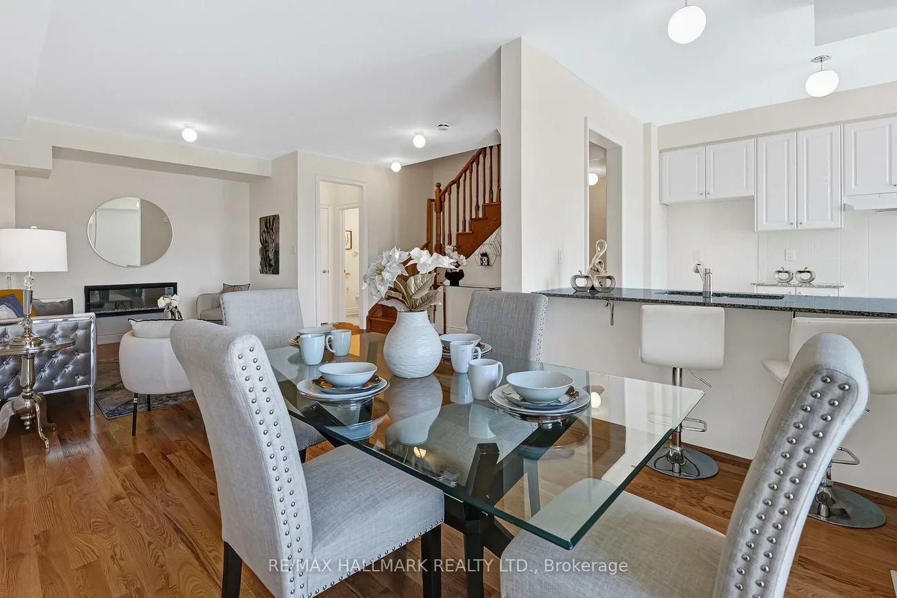 11, Tennant, Vellore Village, Vaughan