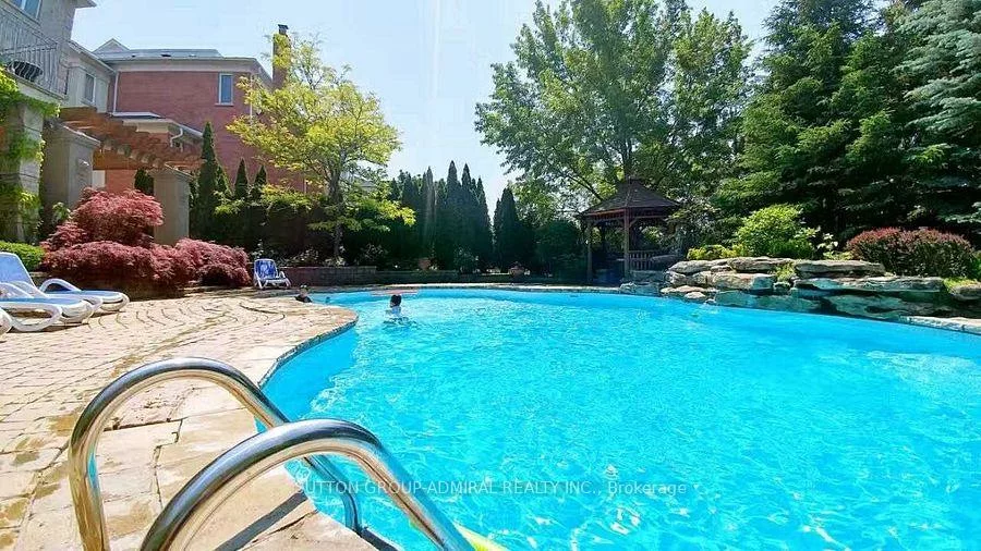 46, Humberview, Islington Woods, Vaughan