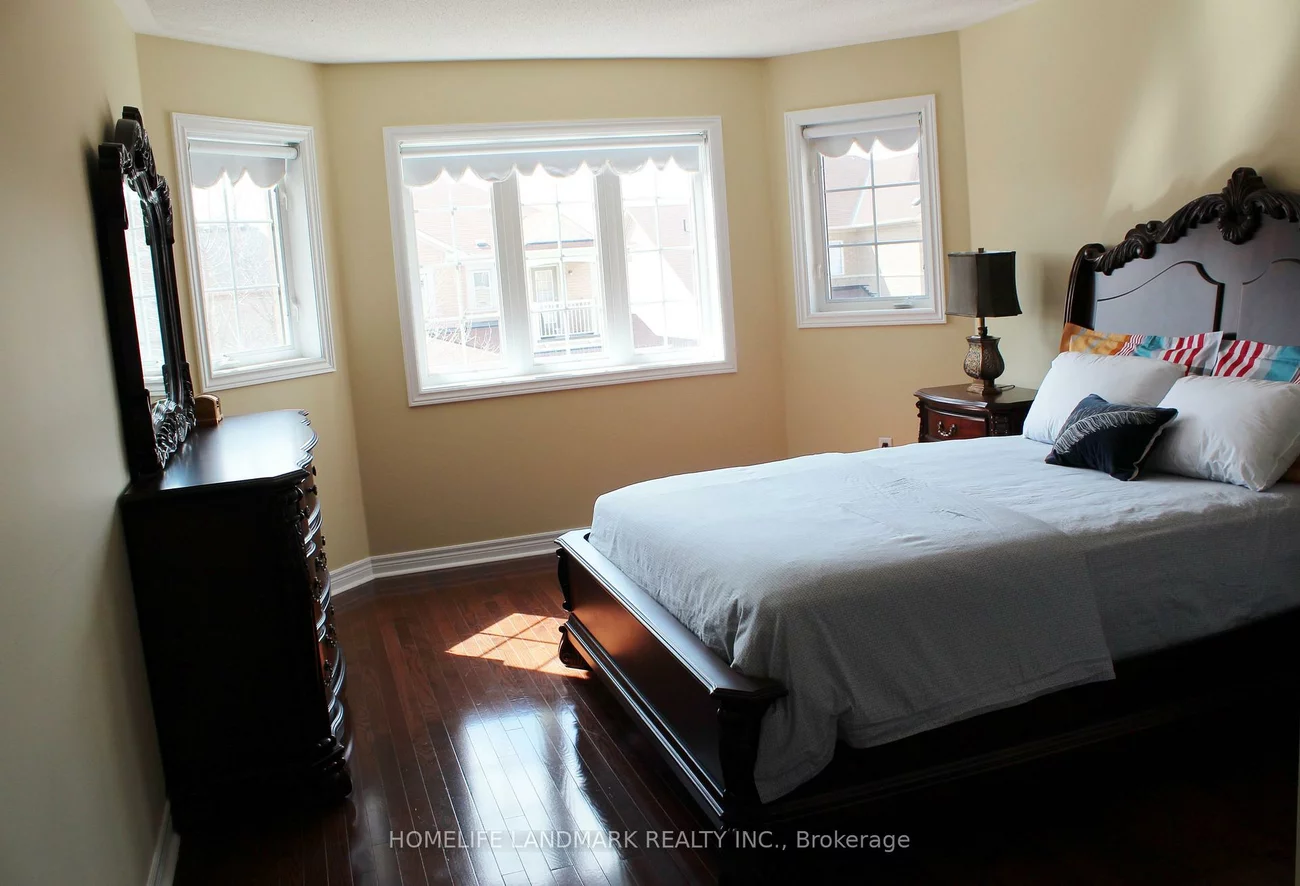 39, Siena, Vellore Village, Vaughan