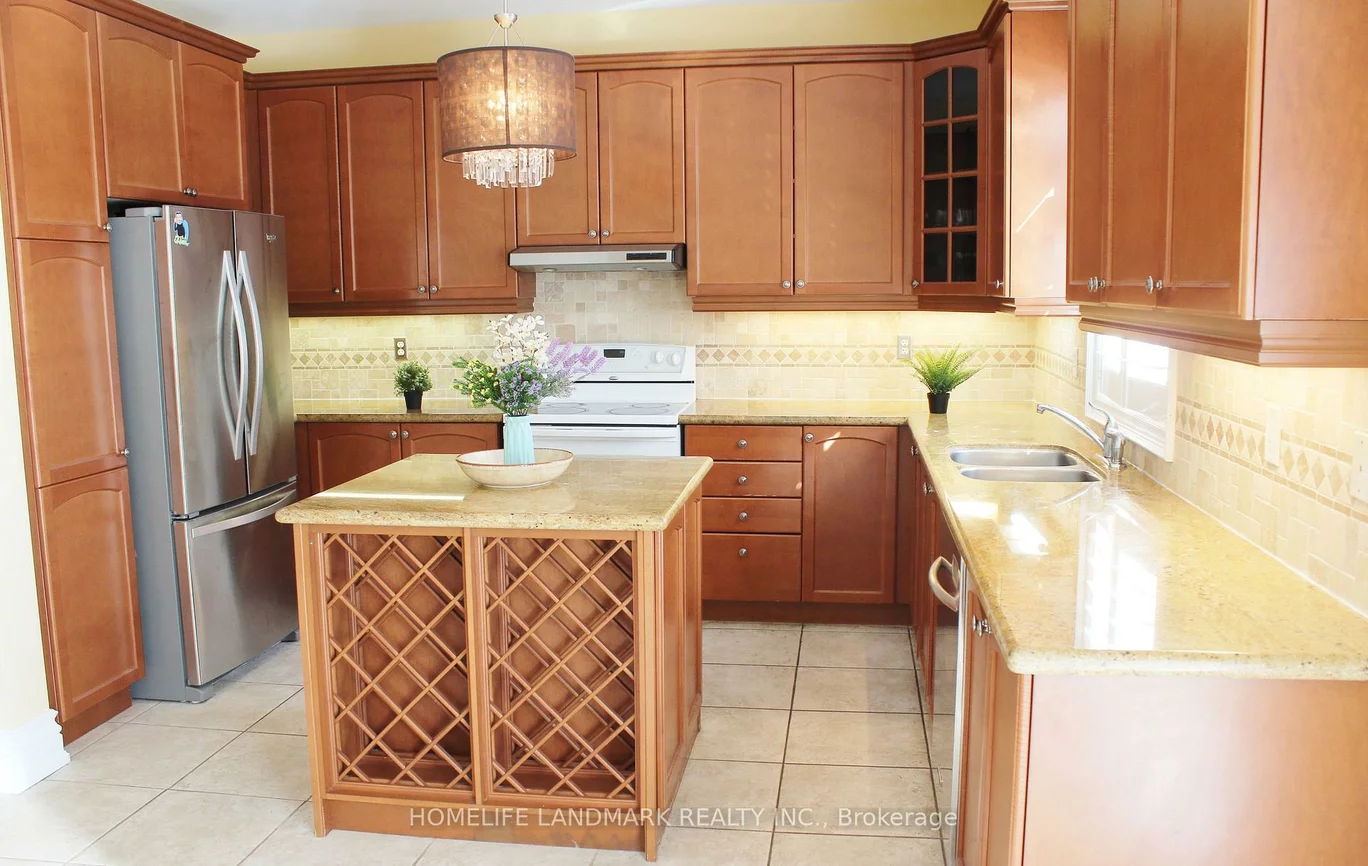 39, Siena, Vellore Village, Vaughan