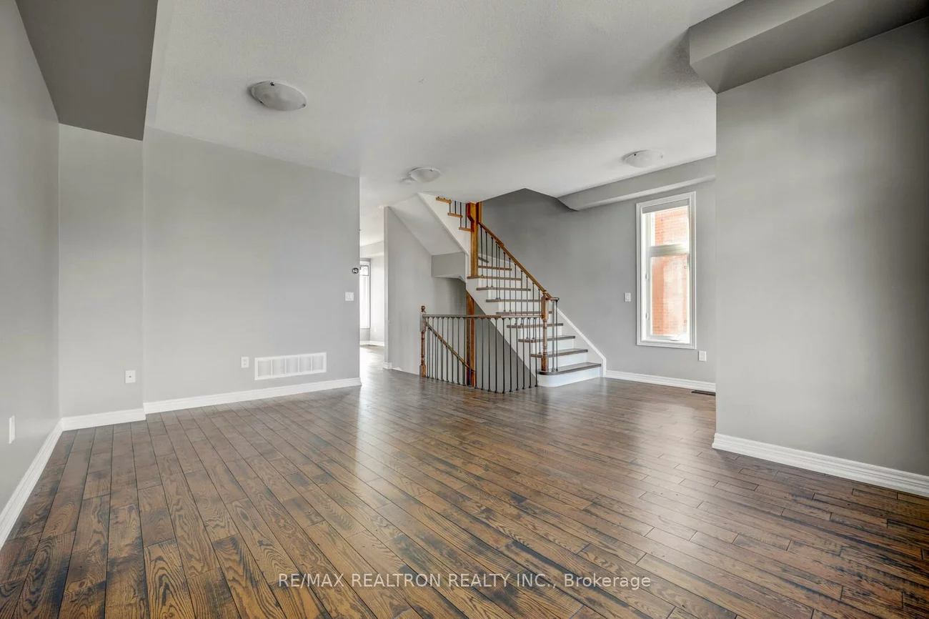 136, Vittorio De Luca, East Woodbridge, Vaughan
