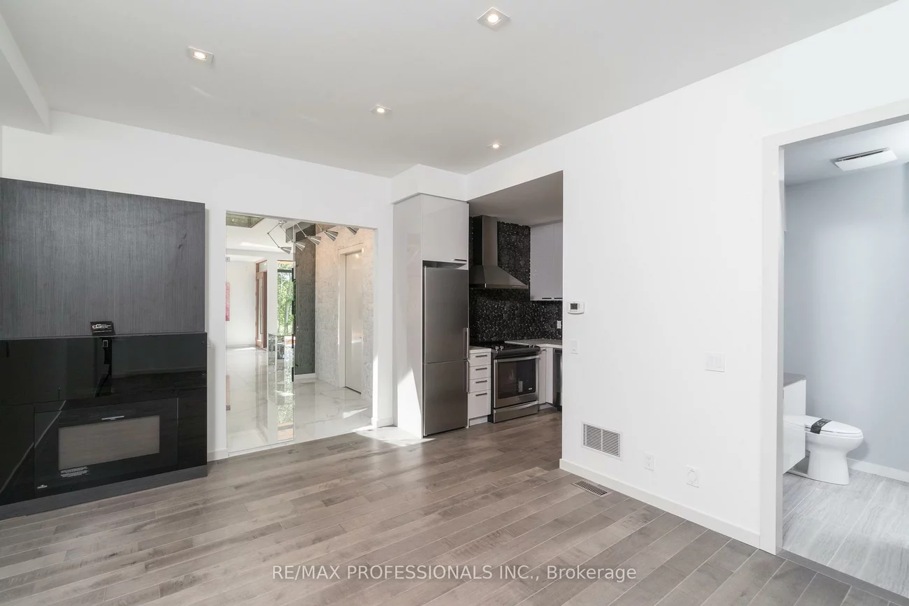 4599, Langstaff, East Woodbridge, Vaughan