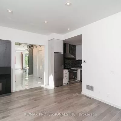 4599, Langstaff, East Woodbridge, Vaughan