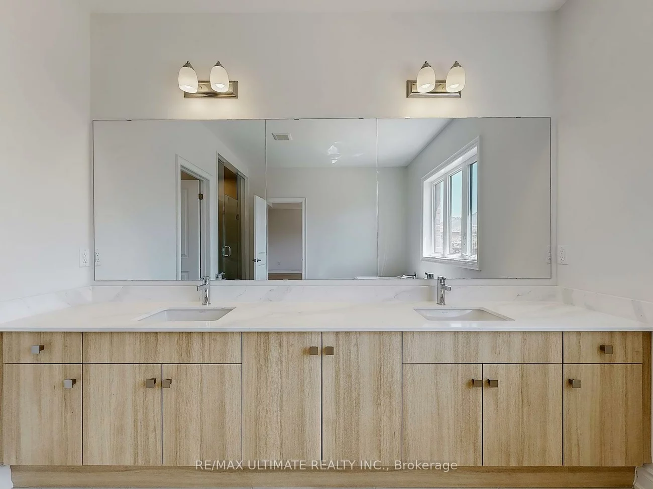 156, Winthrop, Vellore Village, Vaughan