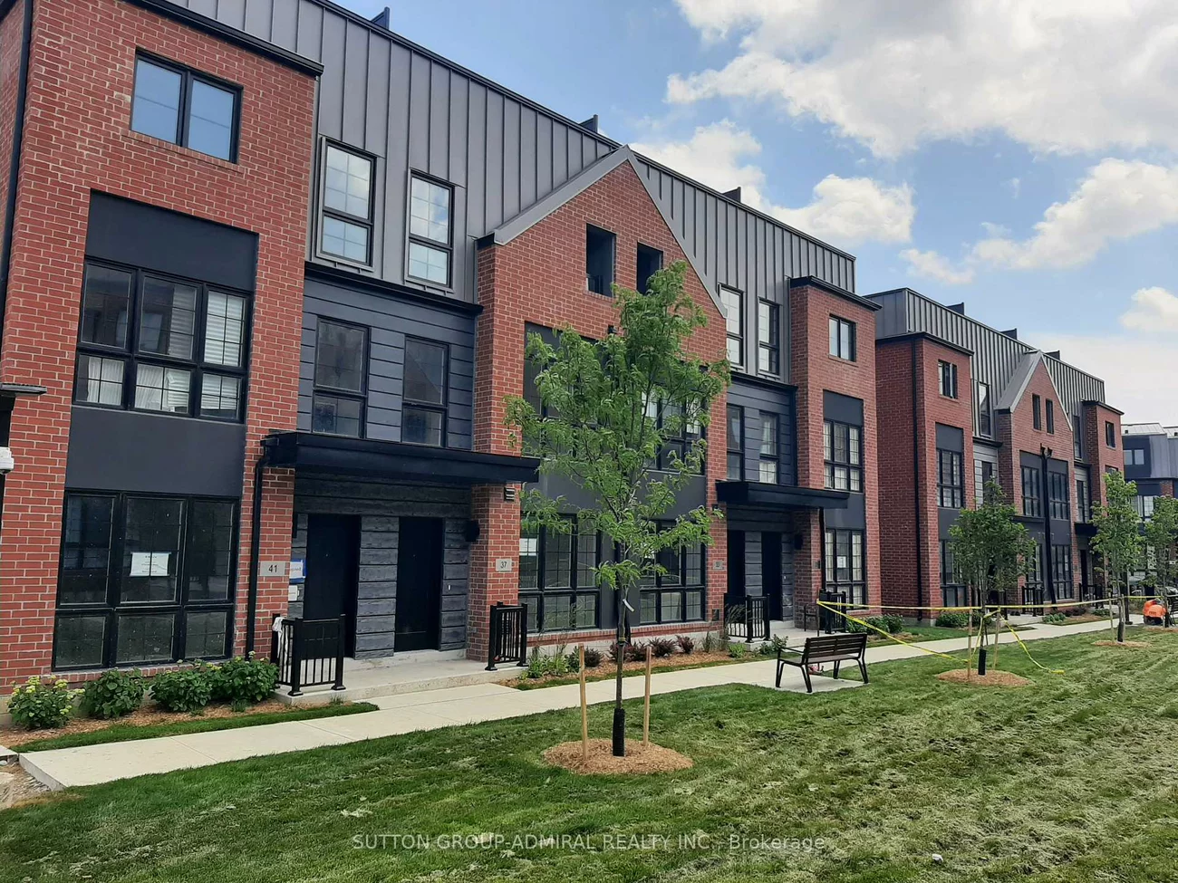 300, Atkinson, Uplands, Vaughan