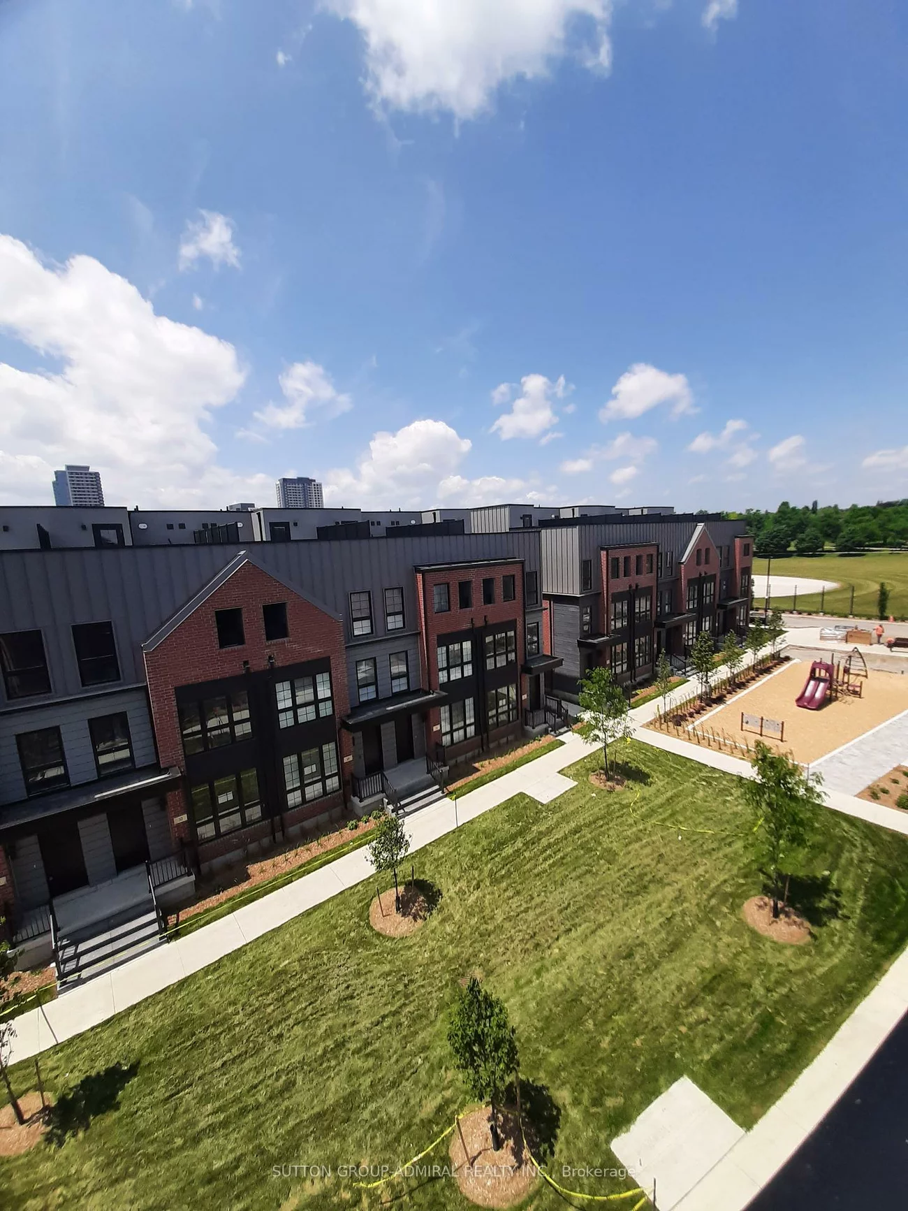 300, Atkinson, Uplands, Vaughan