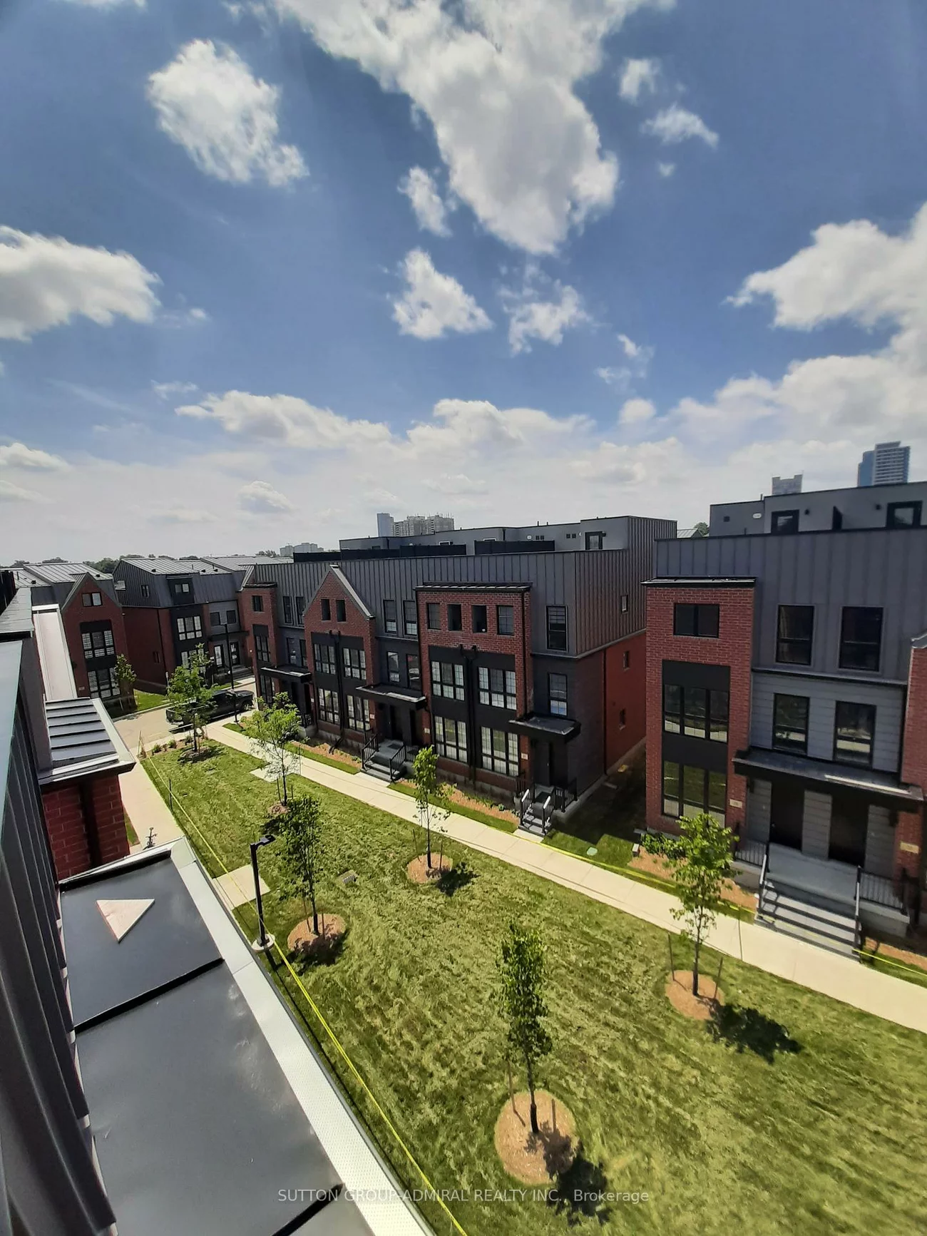 300, Atkinson, Uplands, Vaughan