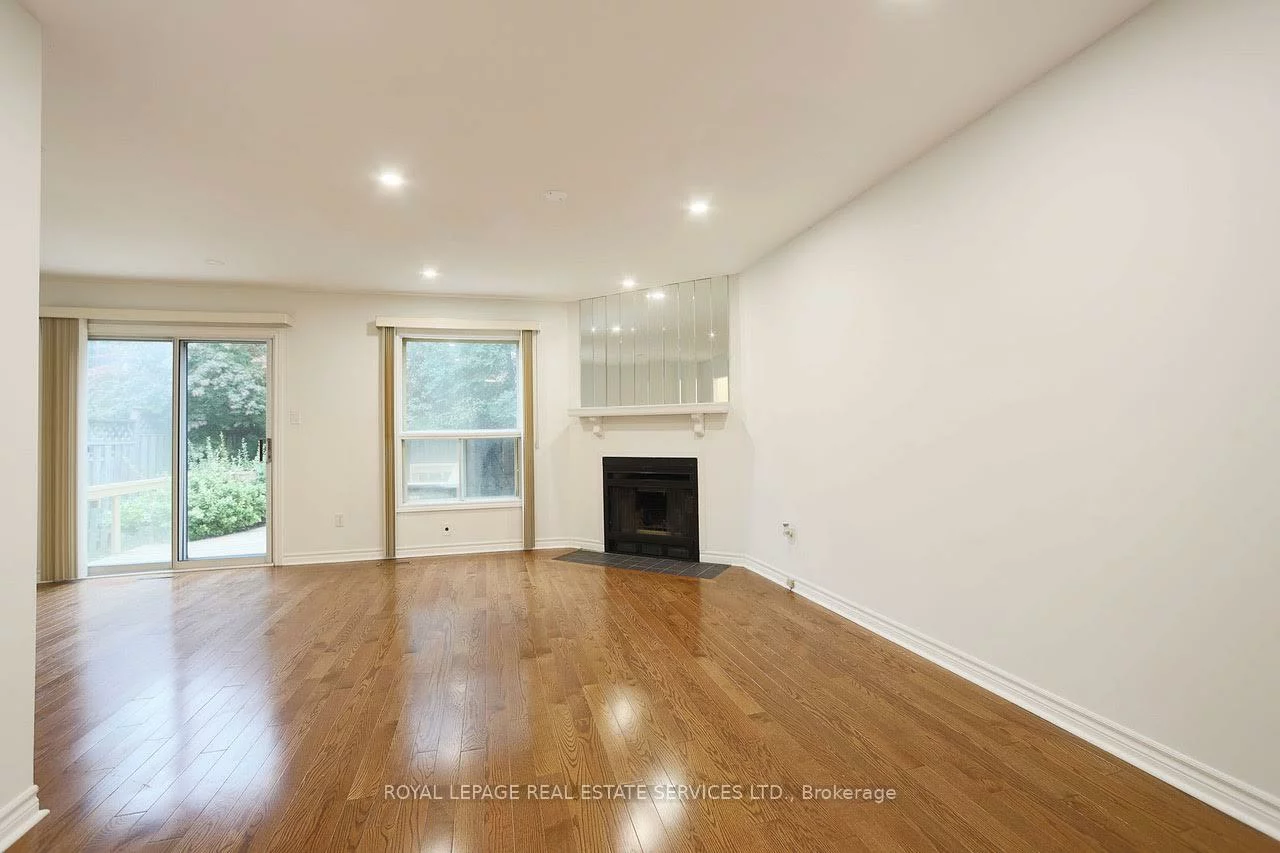 35, Gailcrest, Crestwood-Springfarm-Yorkhill, Vaughan