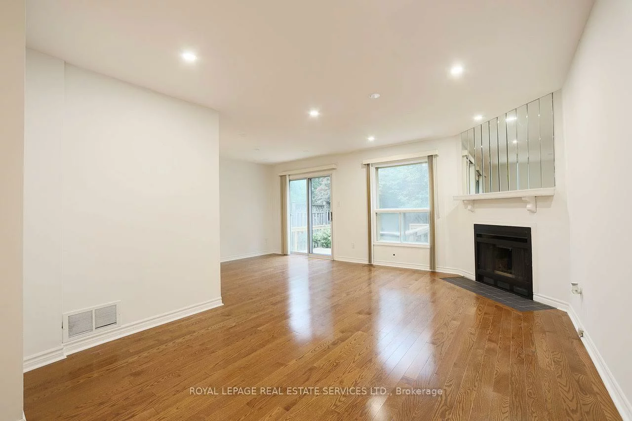 35, Gailcrest, Crestwood-Springfarm-Yorkhill, Vaughan