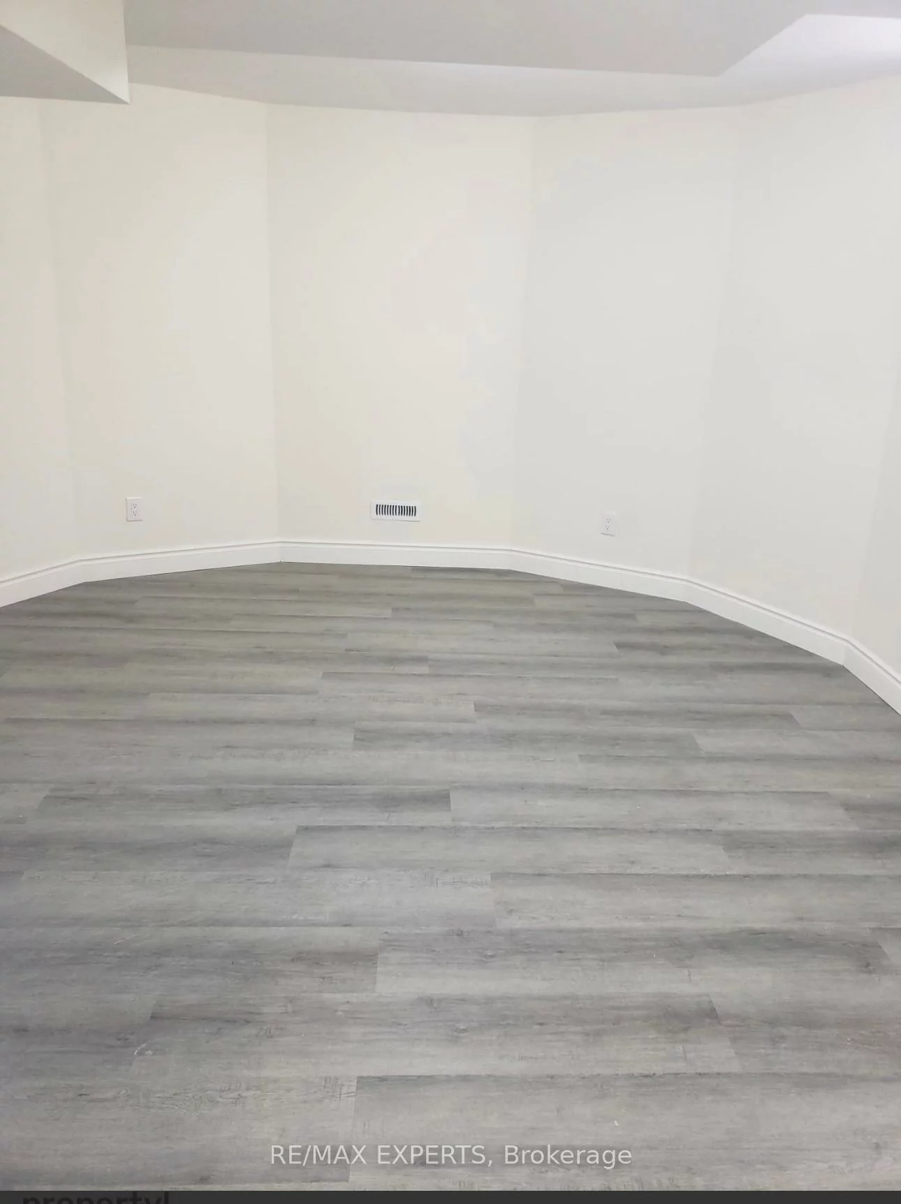 212, Velmar, East Woodbridge, Vaughan