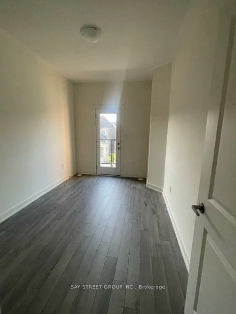 131, Farooq, Vellore Village, Vaughan
