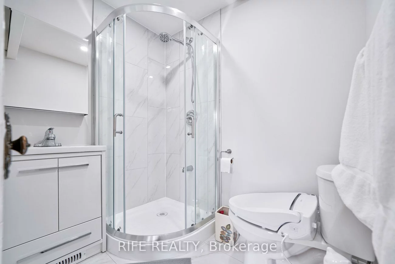 239, Crestwood, Crestwood-Springfarm-Yorkhill, Vaughan