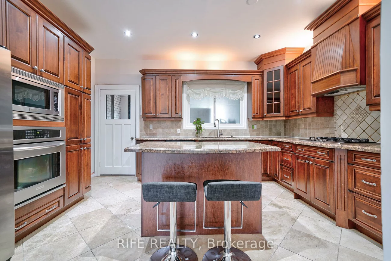 239, Crestwood, Crestwood-Springfarm-Yorkhill, Vaughan