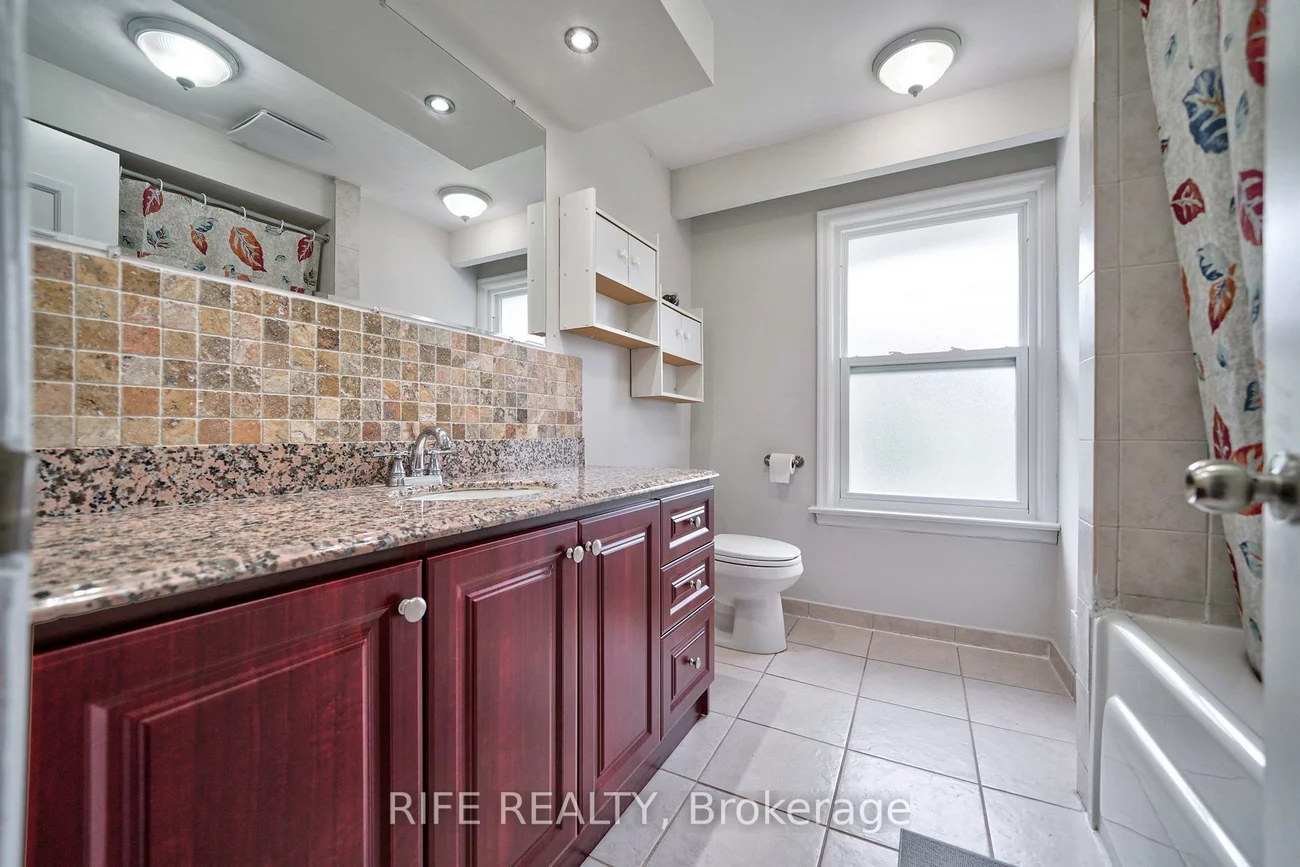 239, Crestwood, Crestwood-Springfarm-Yorkhill, Vaughan