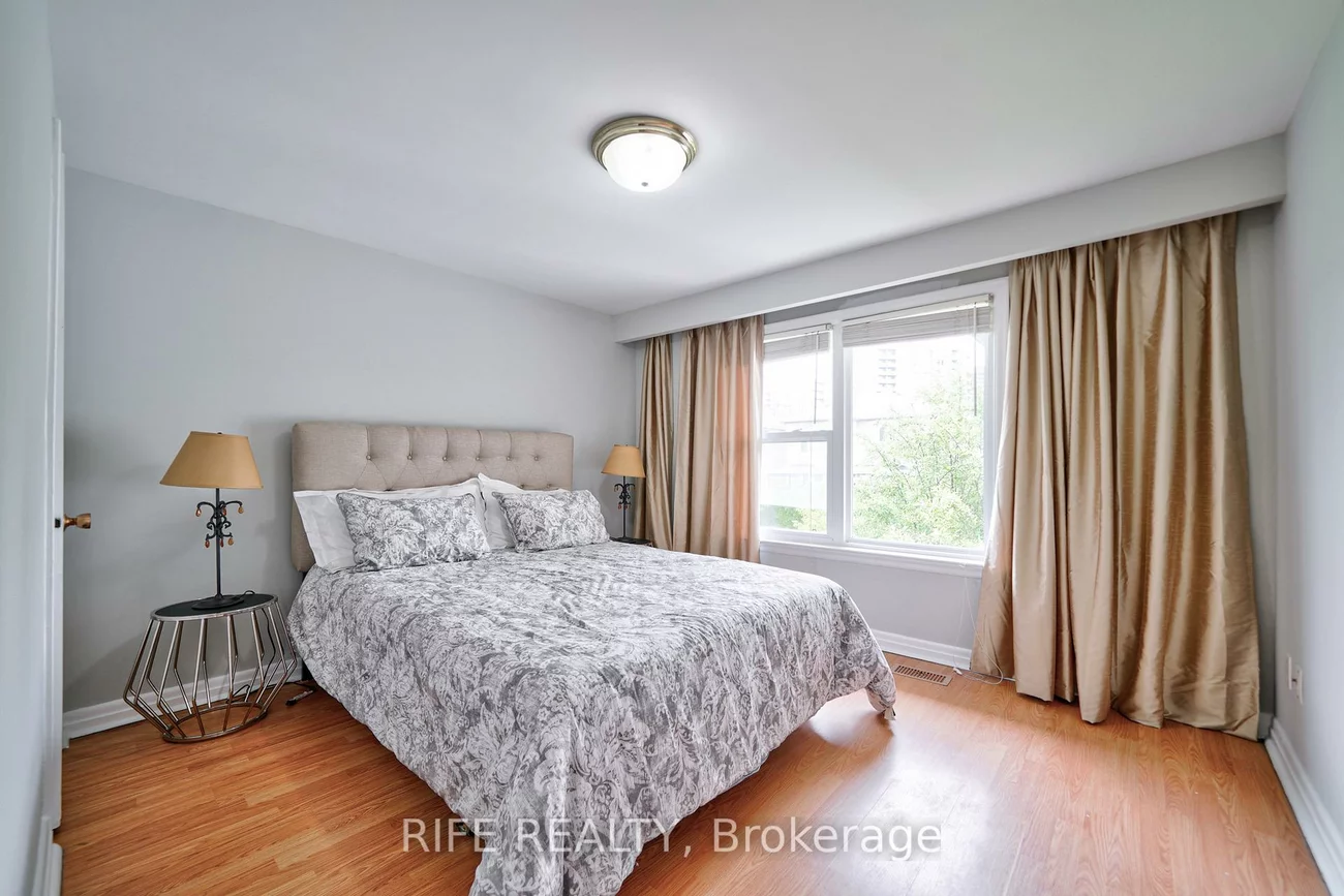 239, Crestwood, Crestwood-Springfarm-Yorkhill, Vaughan