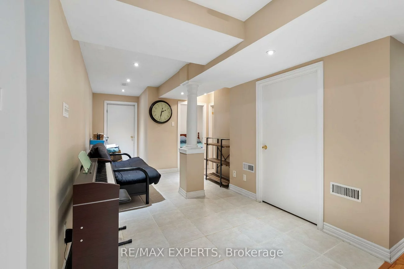 26, Blue Diamond, Sonoma Heights, Vaughan