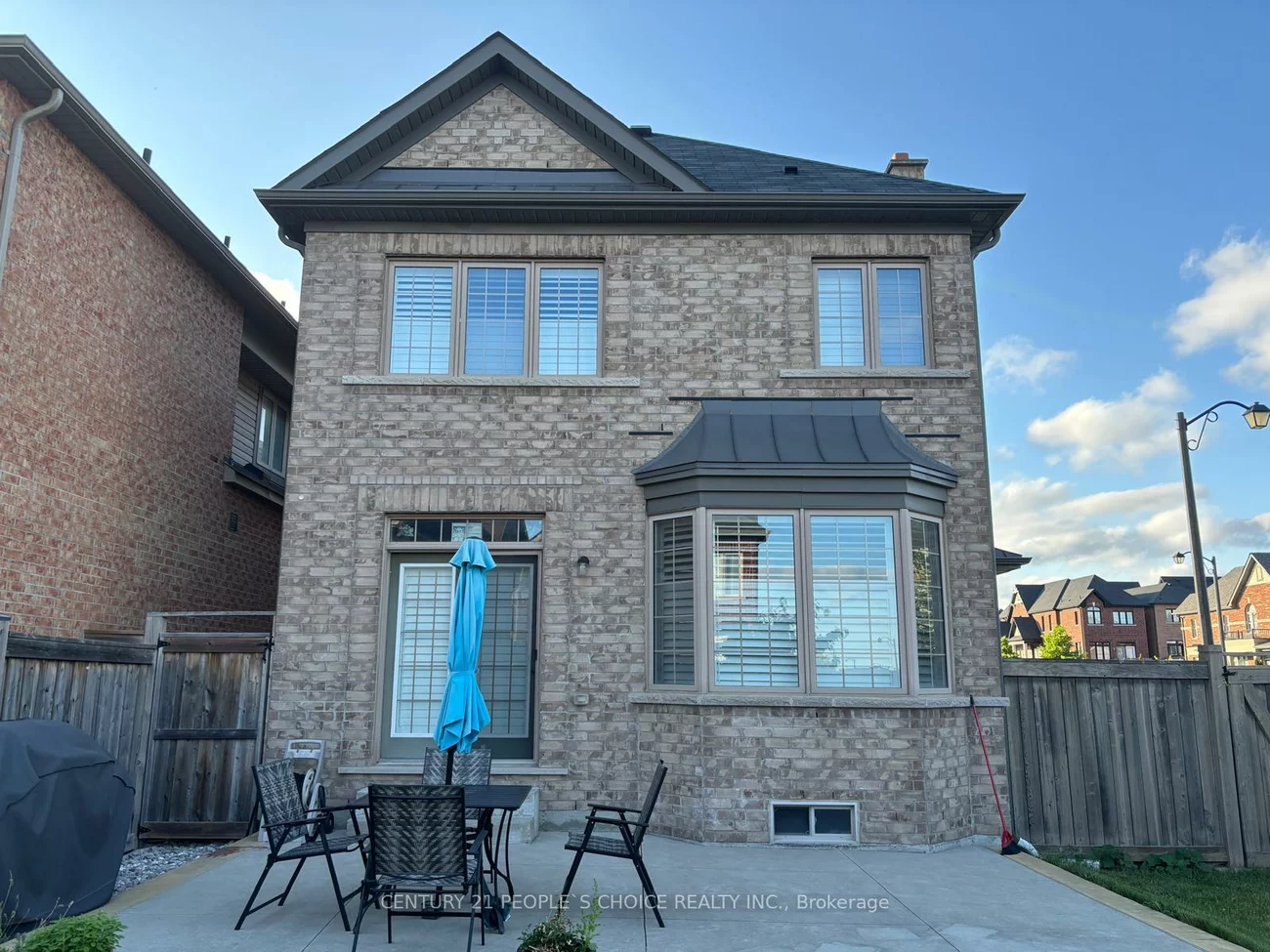105, Algoma, Kleinburg, Vaughan