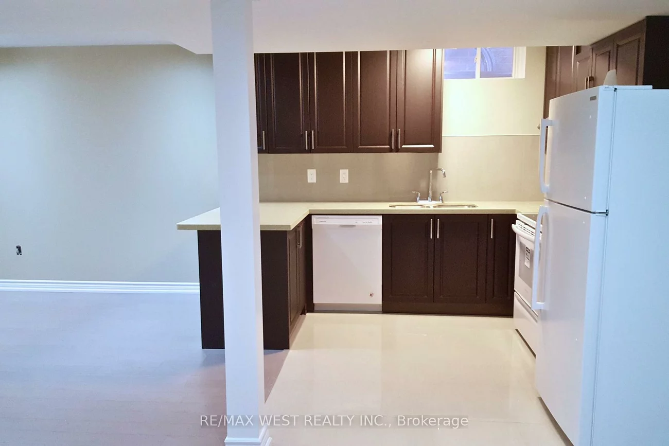 26, Corner Brook, Vellore Village, Vaughan
