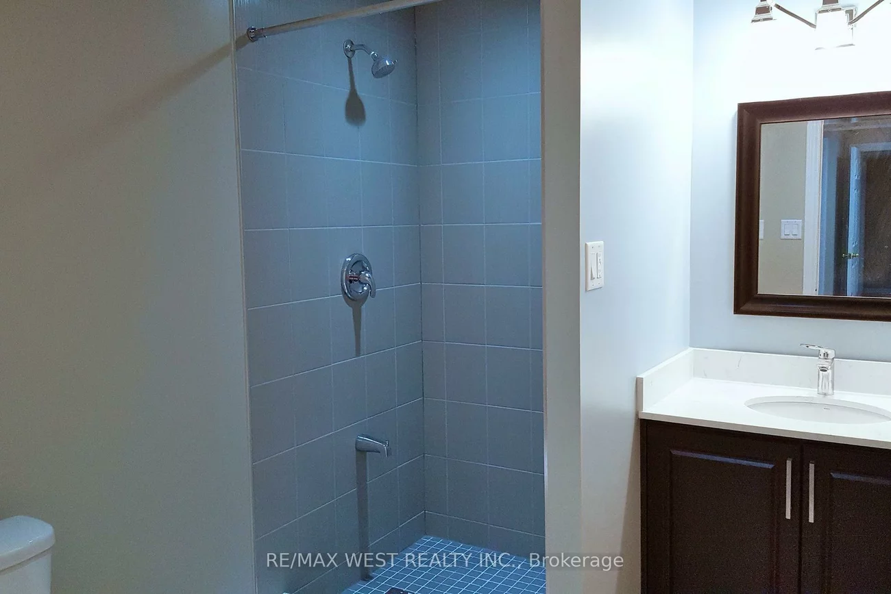 26, Corner Brook, Vellore Village, Vaughan