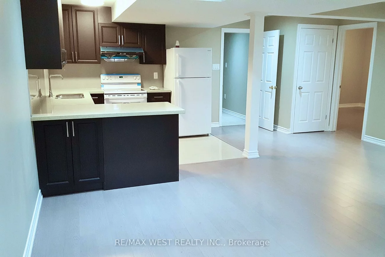 26, Corner Brook, Vellore Village, Vaughan