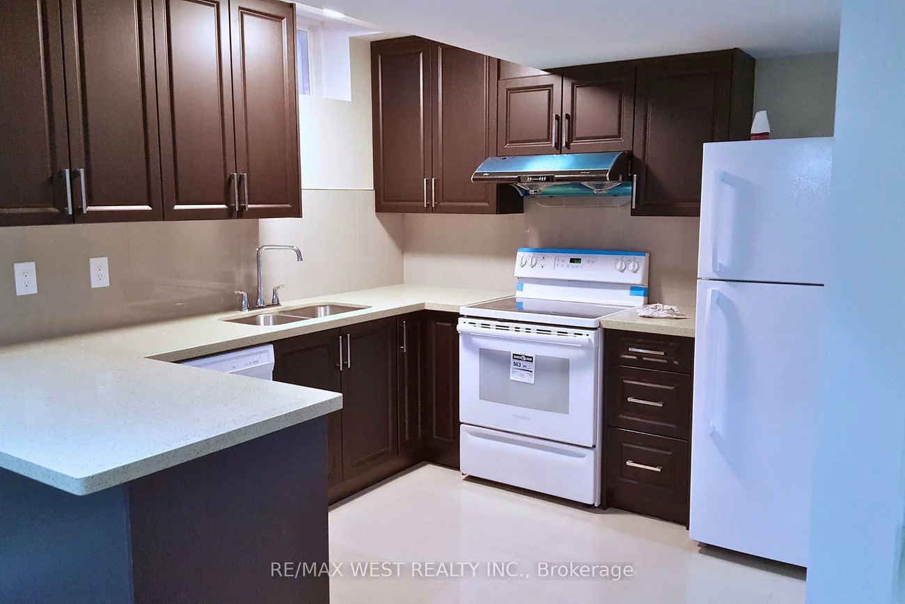 26, Corner Brook, Vellore Village, Vaughan