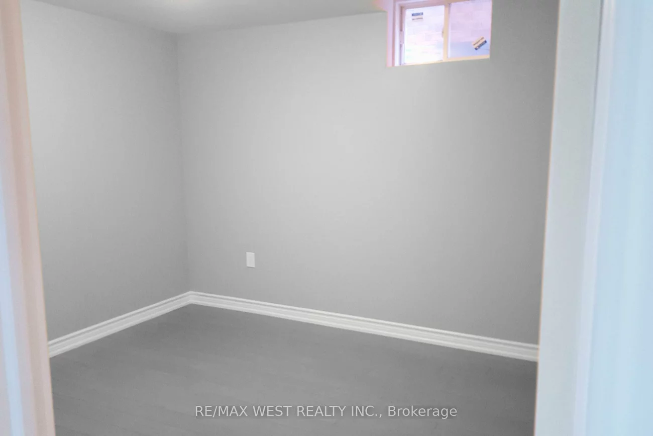 26, Corner Brook, Vellore Village, Vaughan