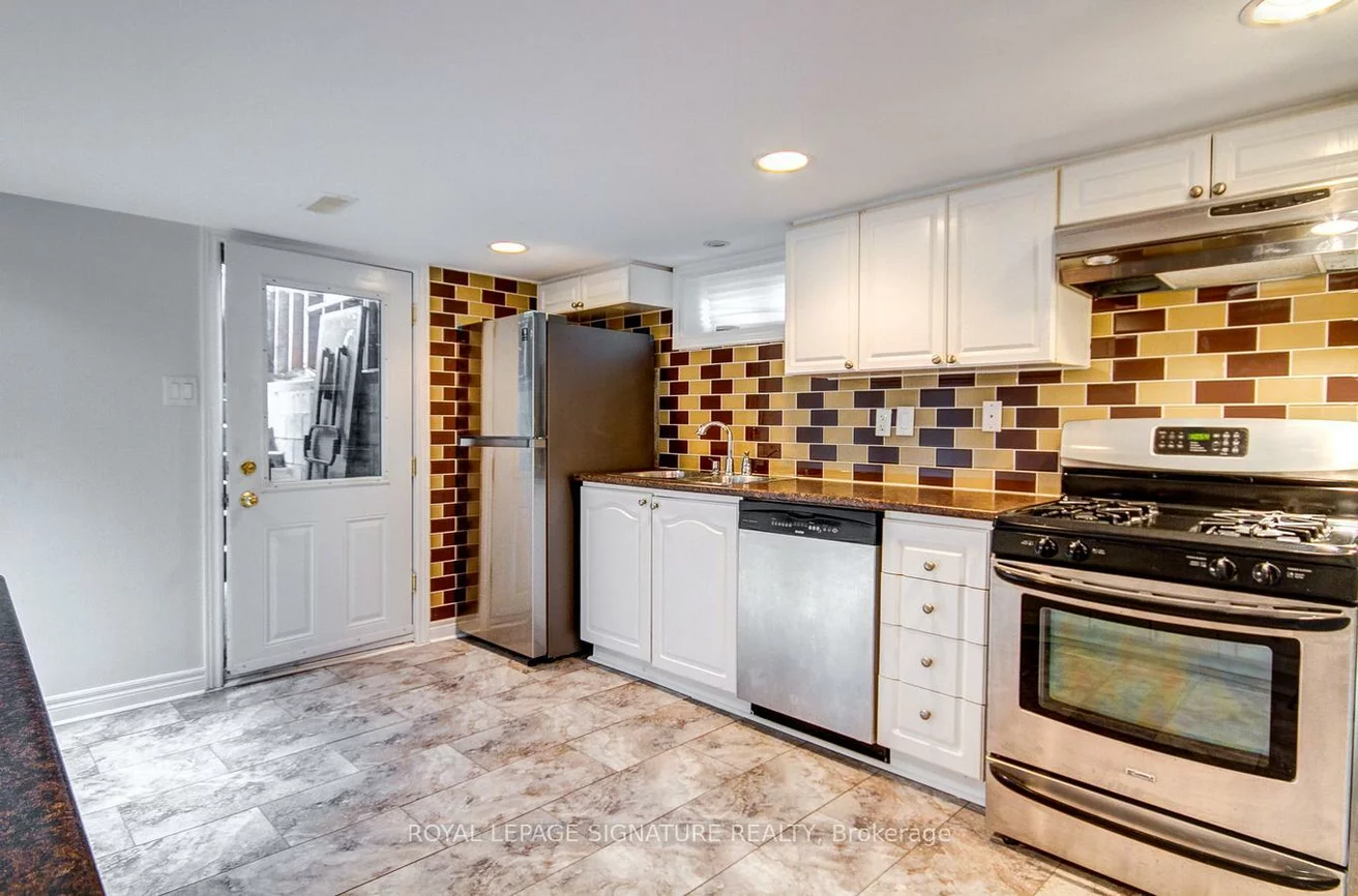 47, Hawman, West Woodbridge, Vaughan