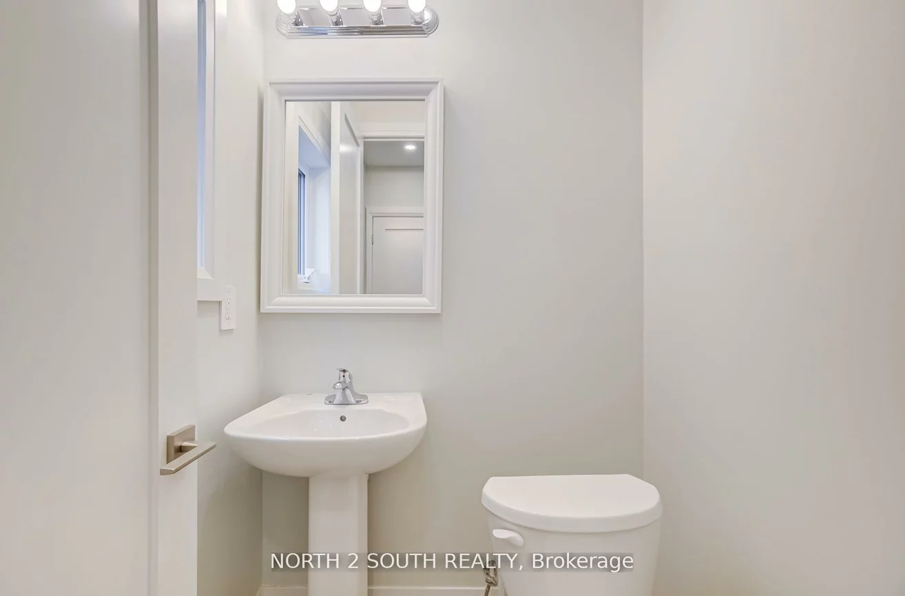 12, Virro, West Woodbridge, Vaughan