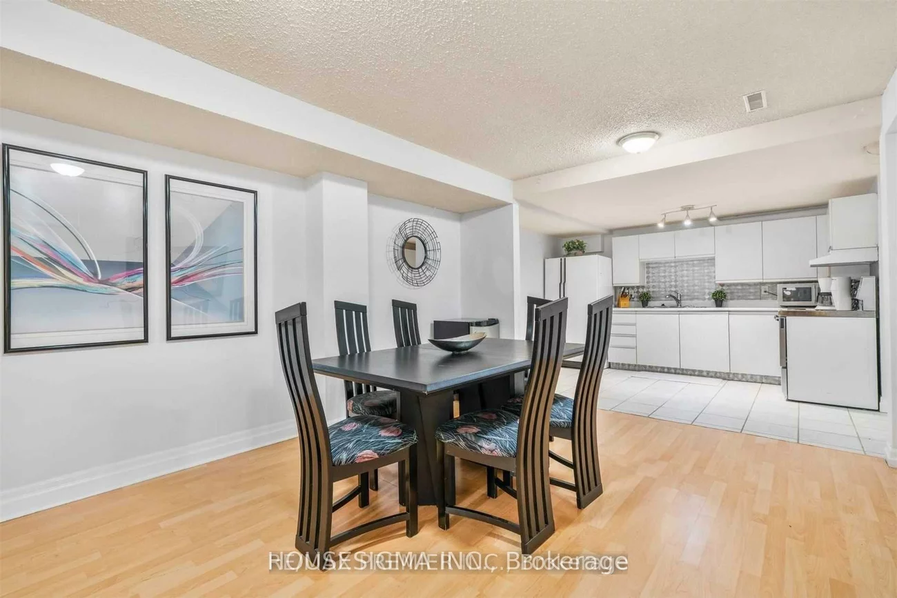 131, Greenpark, East Woodbridge, Vaughan