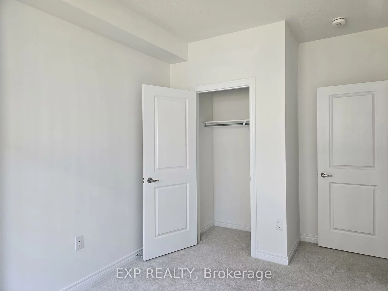 80, Singhampton, Kleinburg, Vaughan