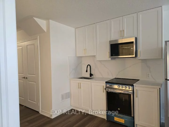 80, Singhampton, Kleinburg, Vaughan