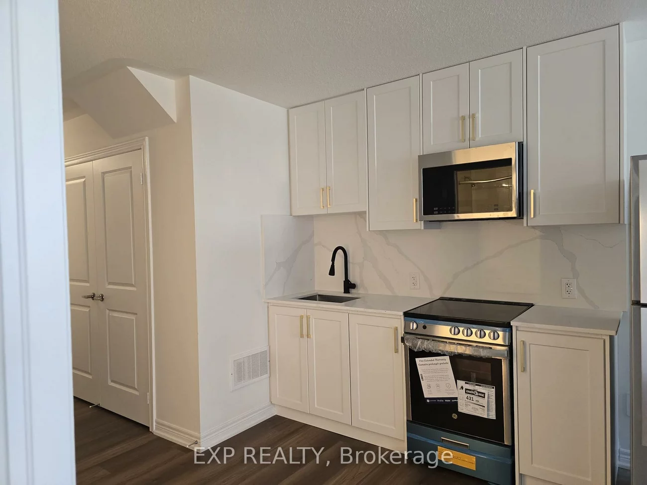 80, Singhampton, Kleinburg, Vaughan