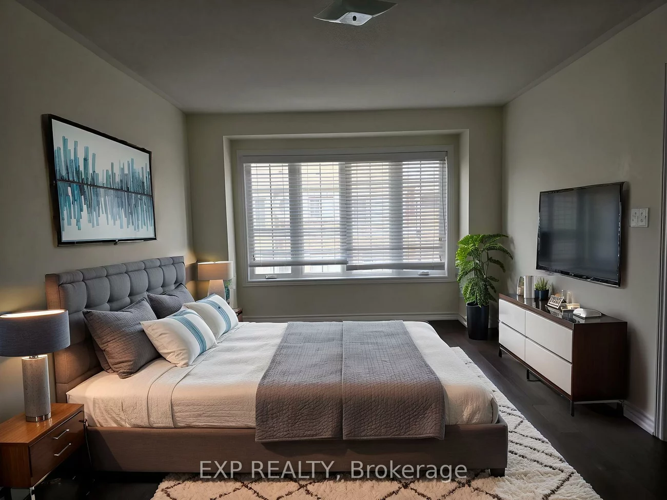 50, Farooq, Vellore Village, Vaughan