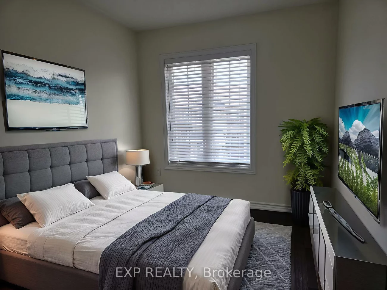 50, Farooq, Vellore Village, Vaughan