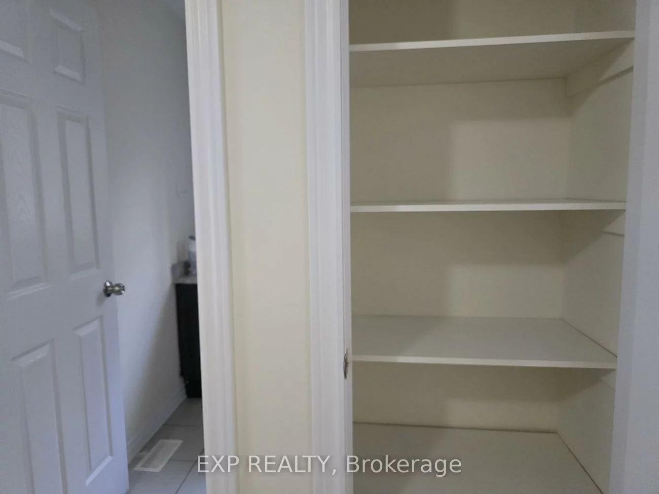 50, Farooq, Vellore Village, Vaughan