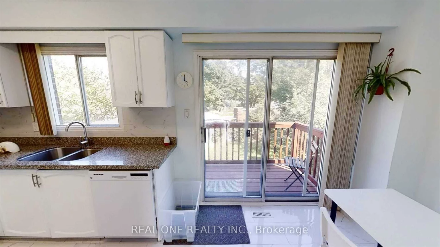 41, Hinda, Lakeview Estates, Vaughan