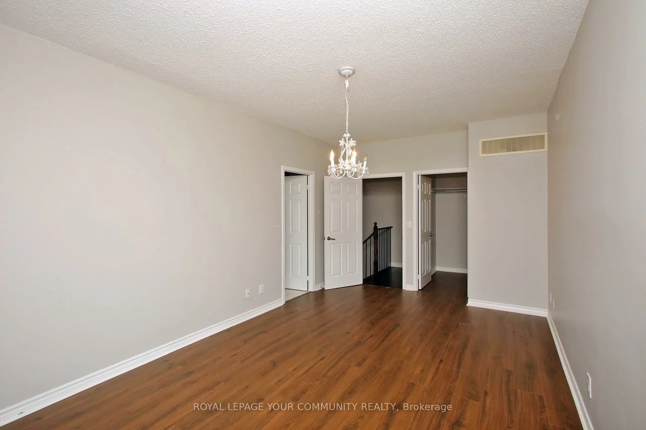 7, Brighton, Crestwood-Springfarm-Yorkhill, Vaughan