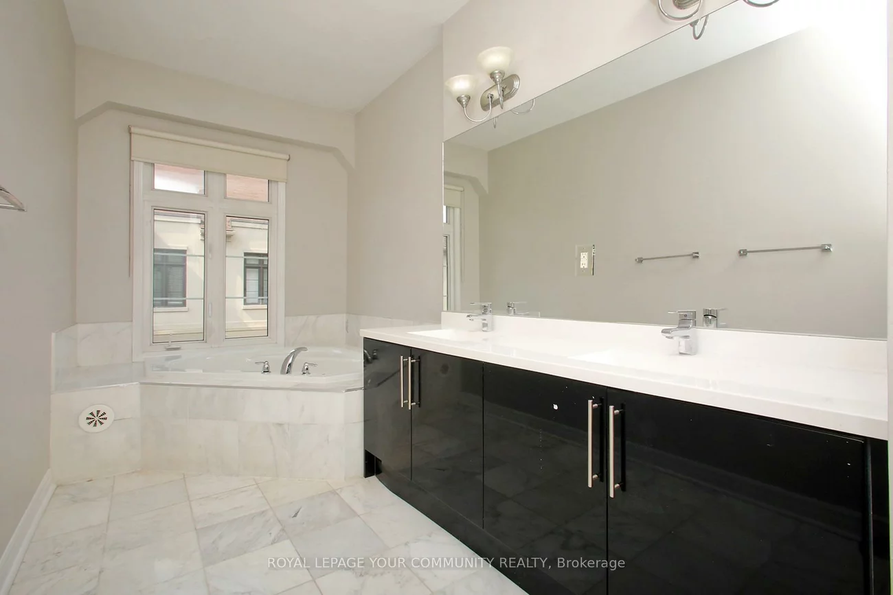 7, Brighton, Crestwood-Springfarm-Yorkhill, Vaughan