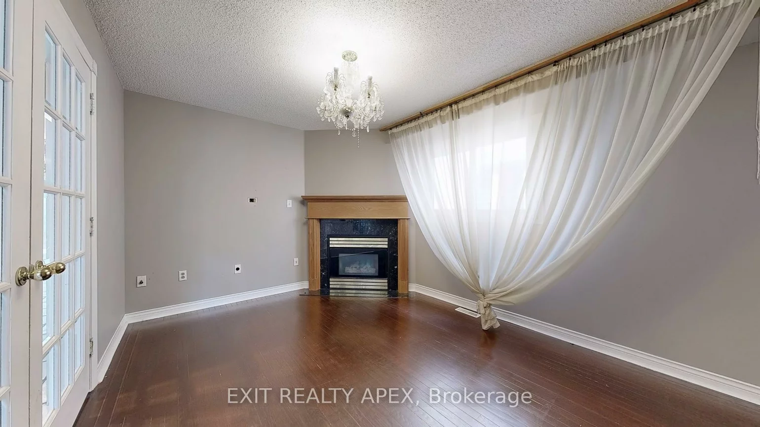 143, Veneto Dr Upper, Vaughan Grove, Vaughan