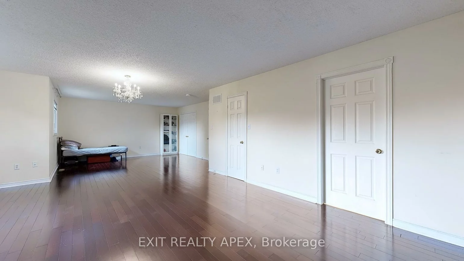 143, Veneto Dr Upper, Vaughan Grove, Vaughan