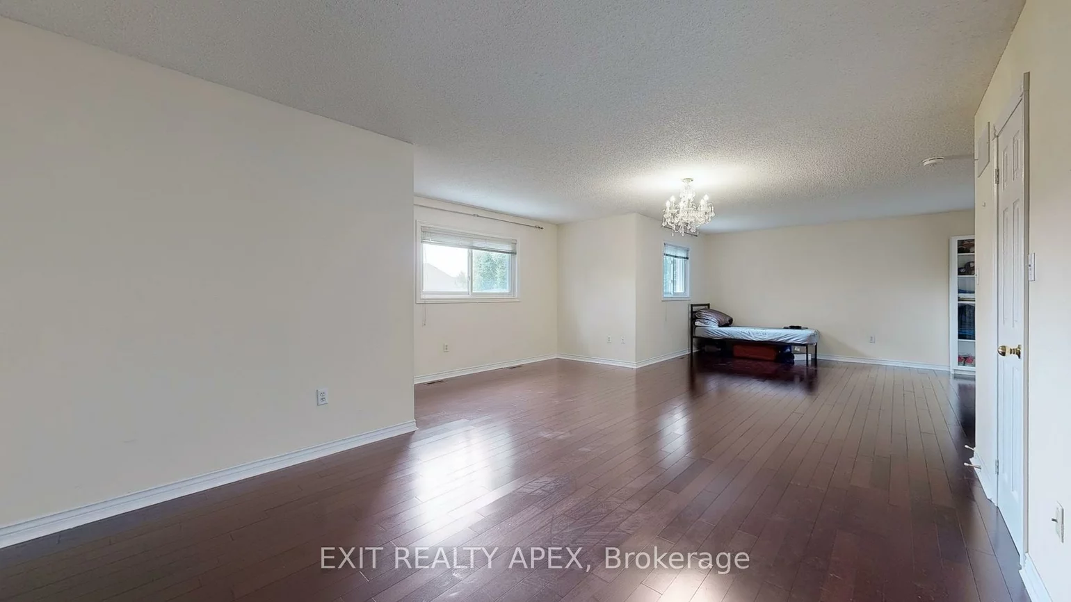 143, Veneto Dr Upper, Vaughan Grove, Vaughan