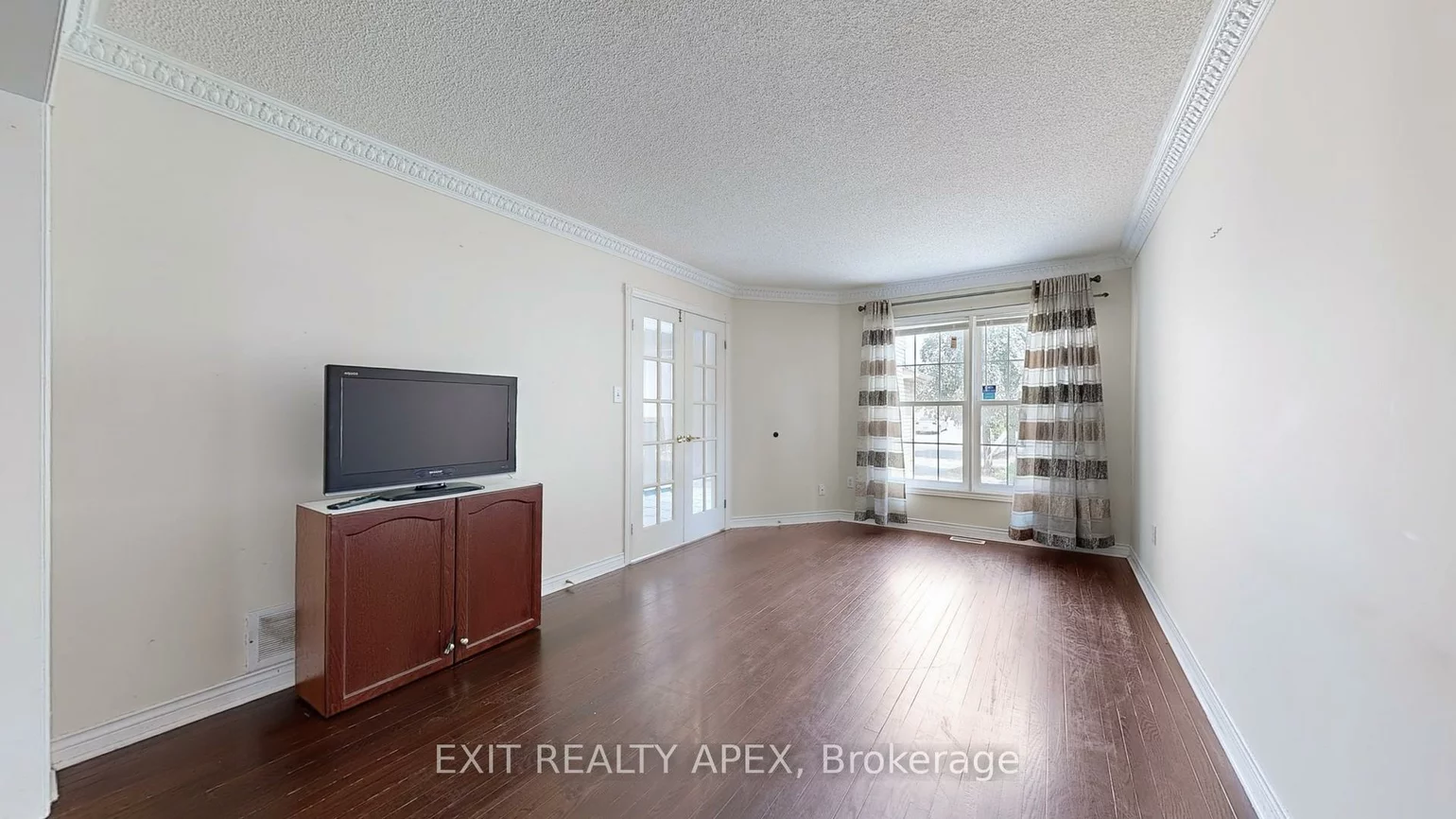 143, Veneto Dr Upper, Vaughan Grove, Vaughan