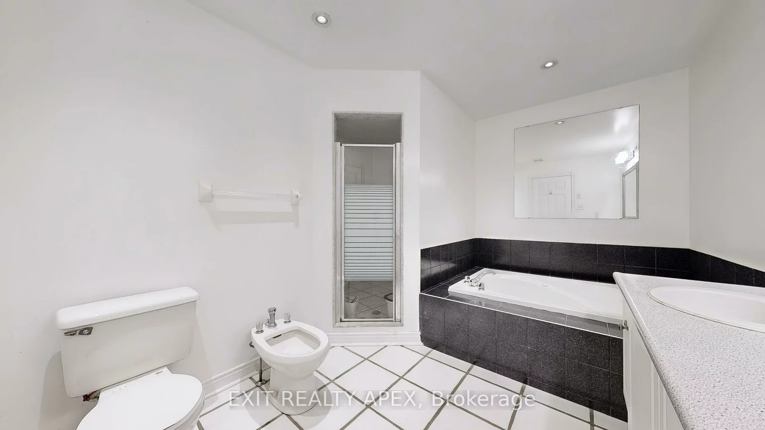 143, Veneto Dr Upper, Vaughan Grove, Vaughan
