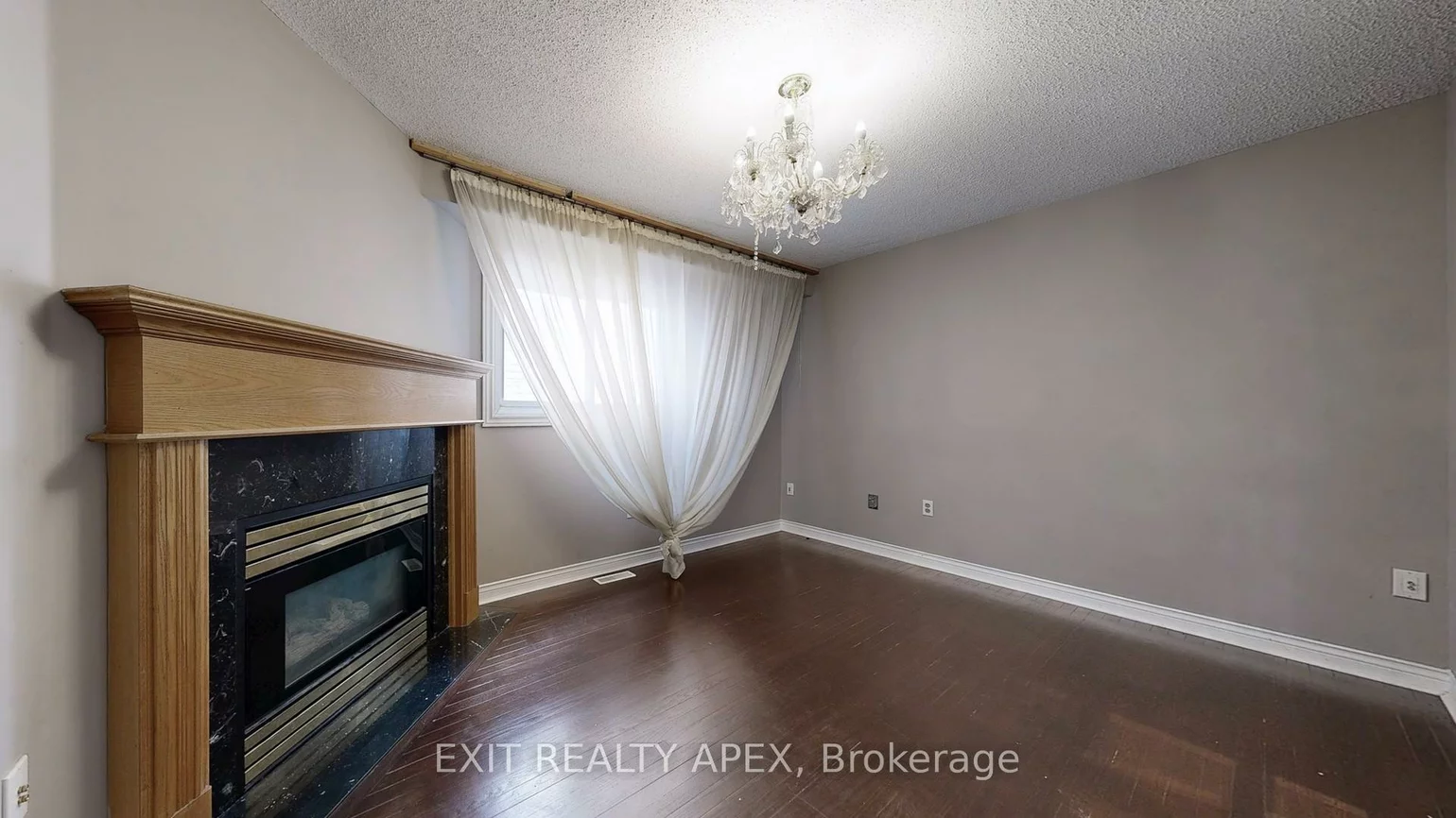 143, Veneto Dr Upper, Vaughan Grove, Vaughan