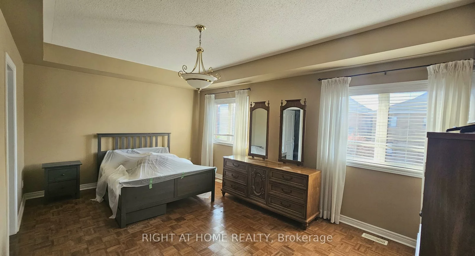 24, Mediterra, Vellore Village, Vaughan