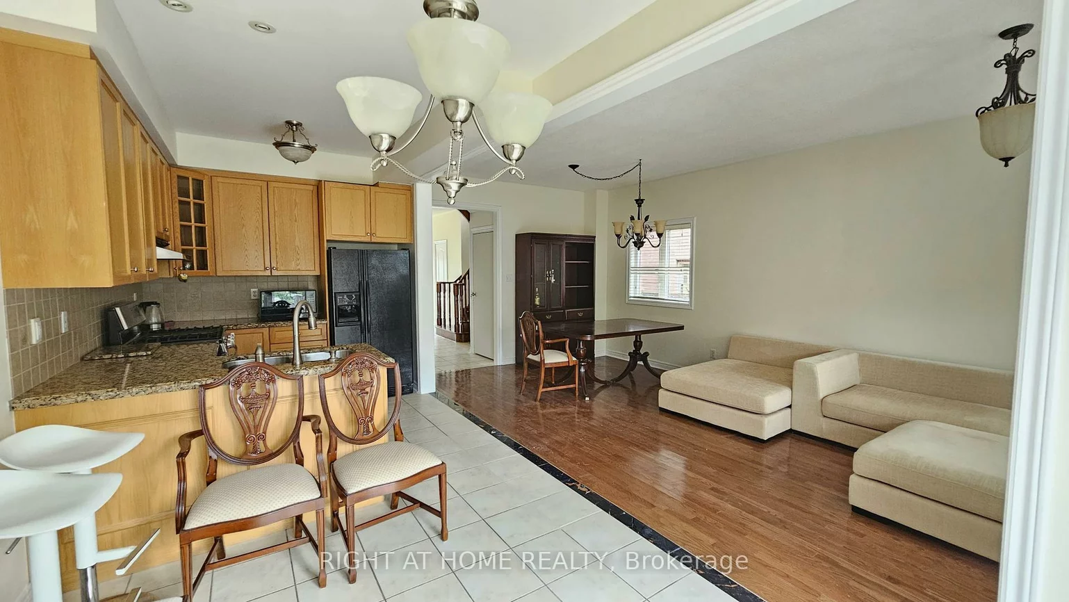24, Mediterra, Vellore Village, Vaughan