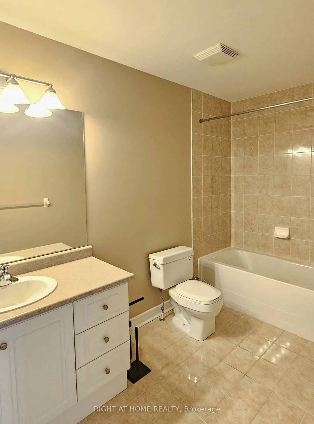 24, Mediterra, Vellore Village, Vaughan